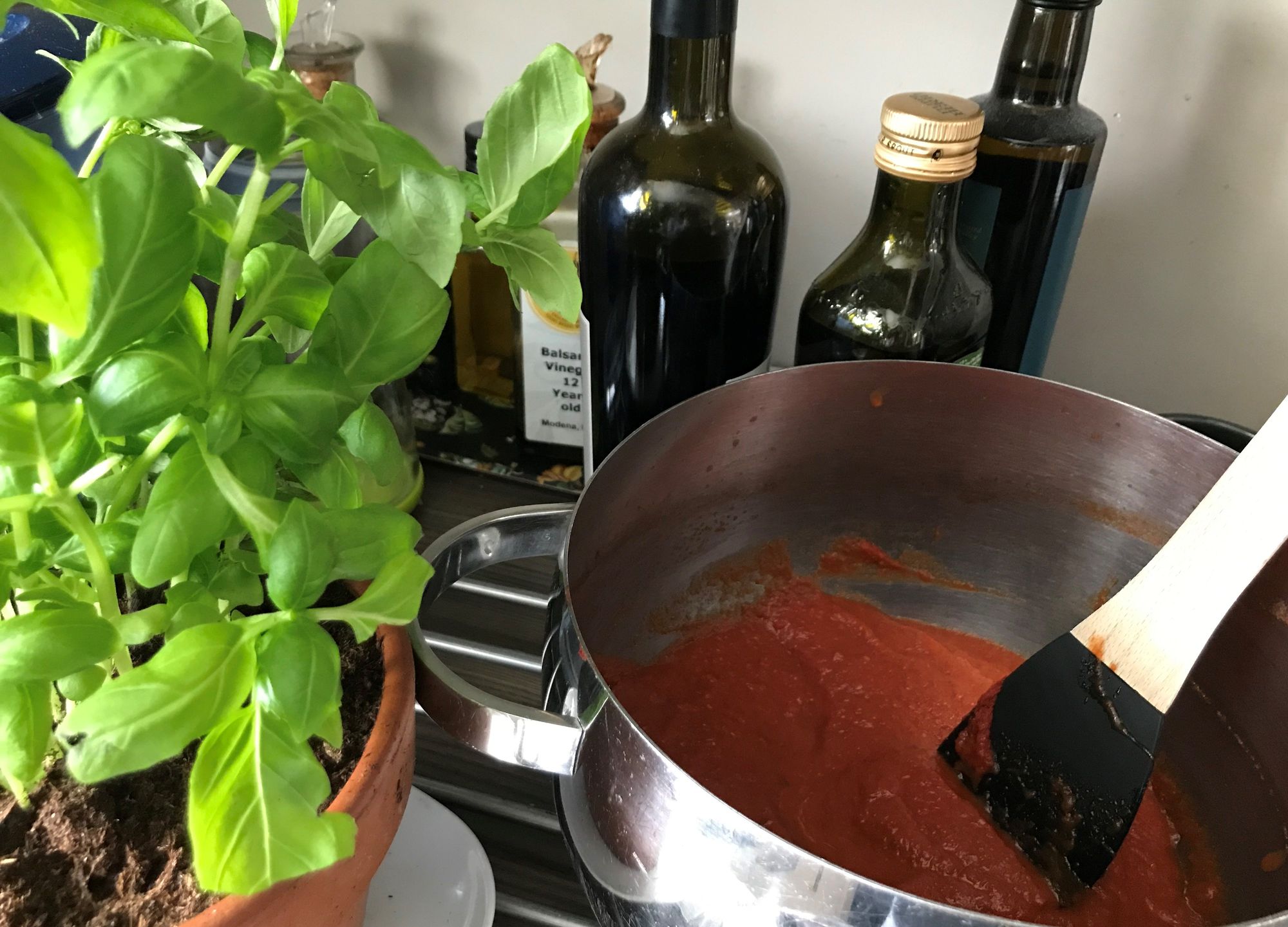 A simple tomato sauce